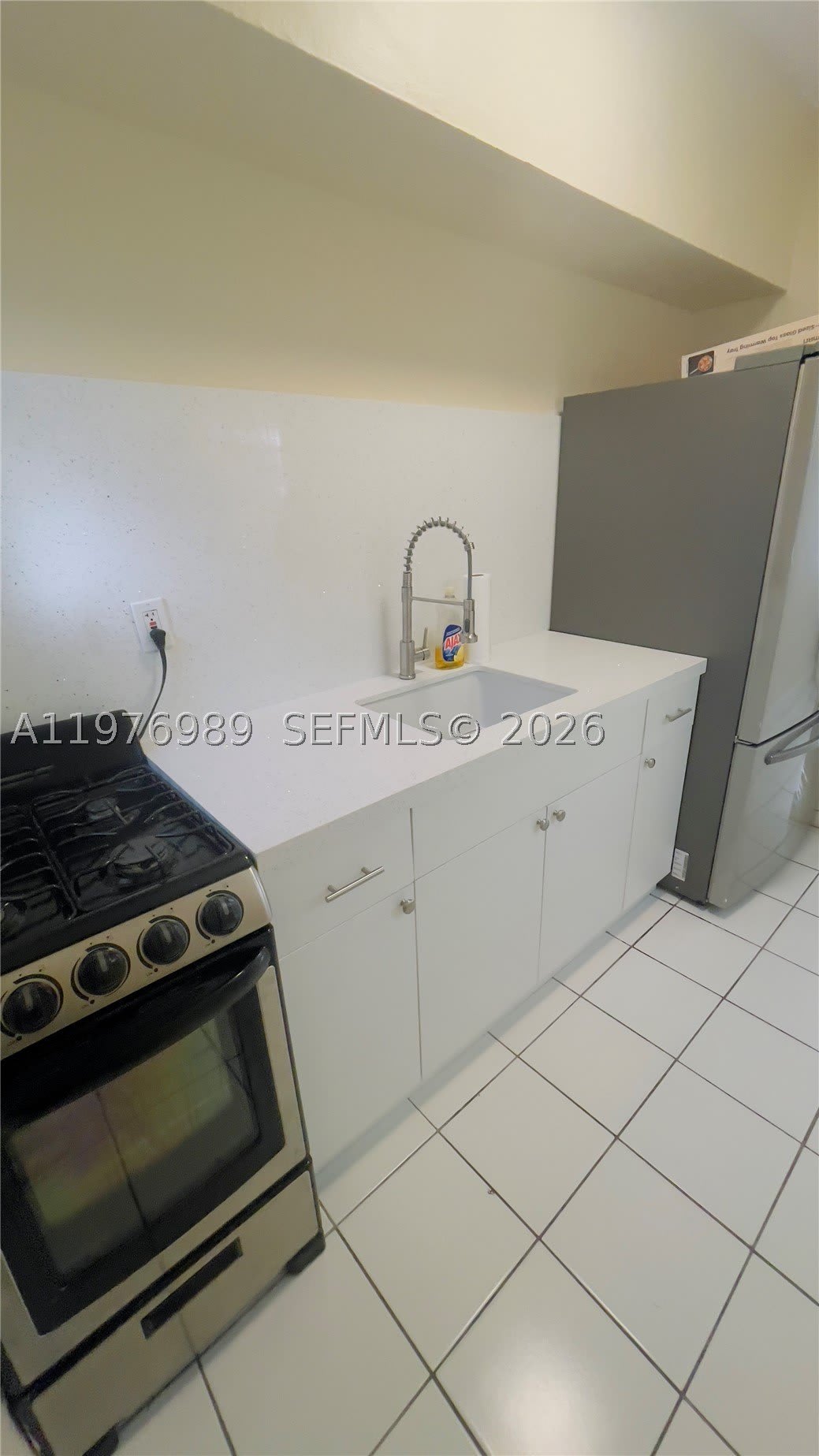 807 86th St – photo 4