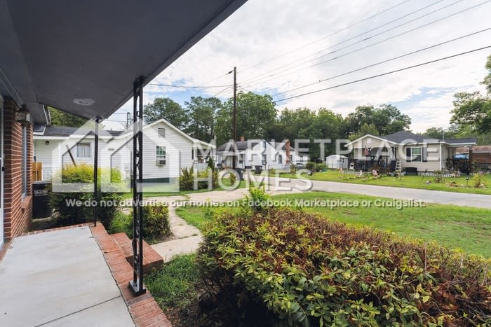 624 S Pine St – photo 4
