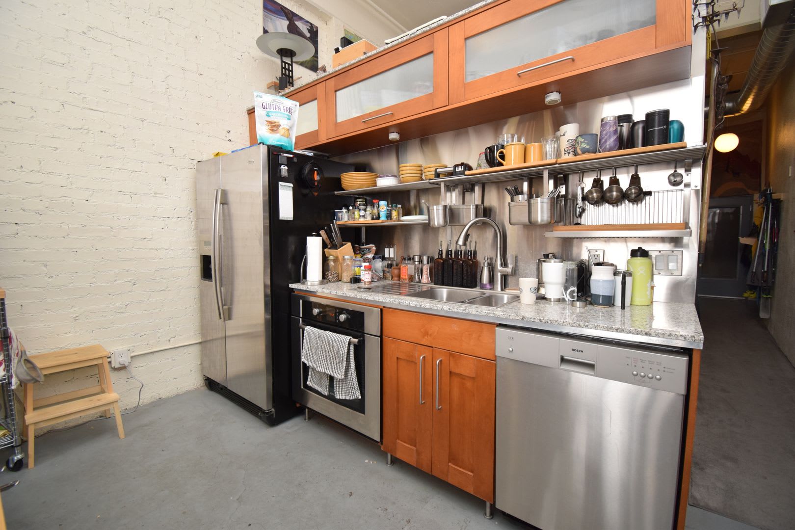 Downtown 2 Bed 1 Bath Loft Condo!!! – photo 5