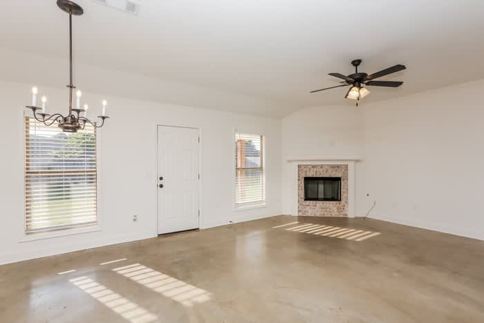 170 Harvey Circle – photo 4