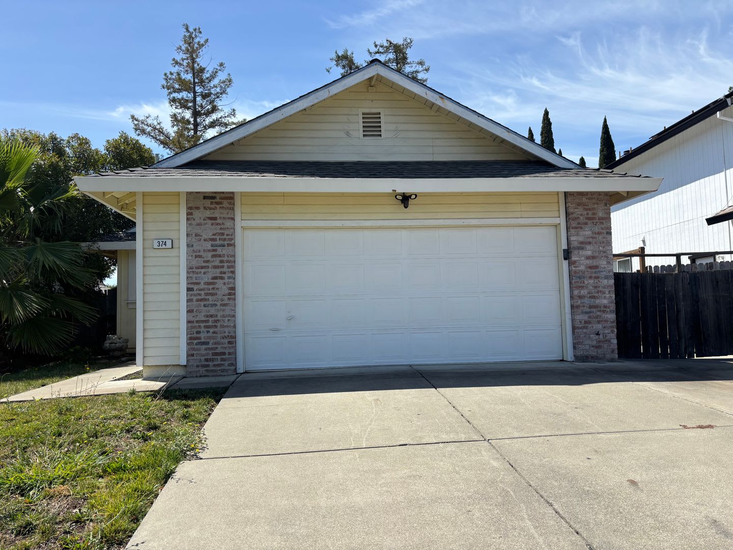 Charming 3 Bed, 2 Bath Home with 2-Car Garage – Rent Ready! – photo 3