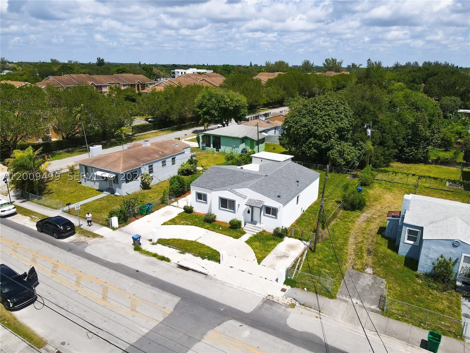 1221 NW 75th St – photo 5