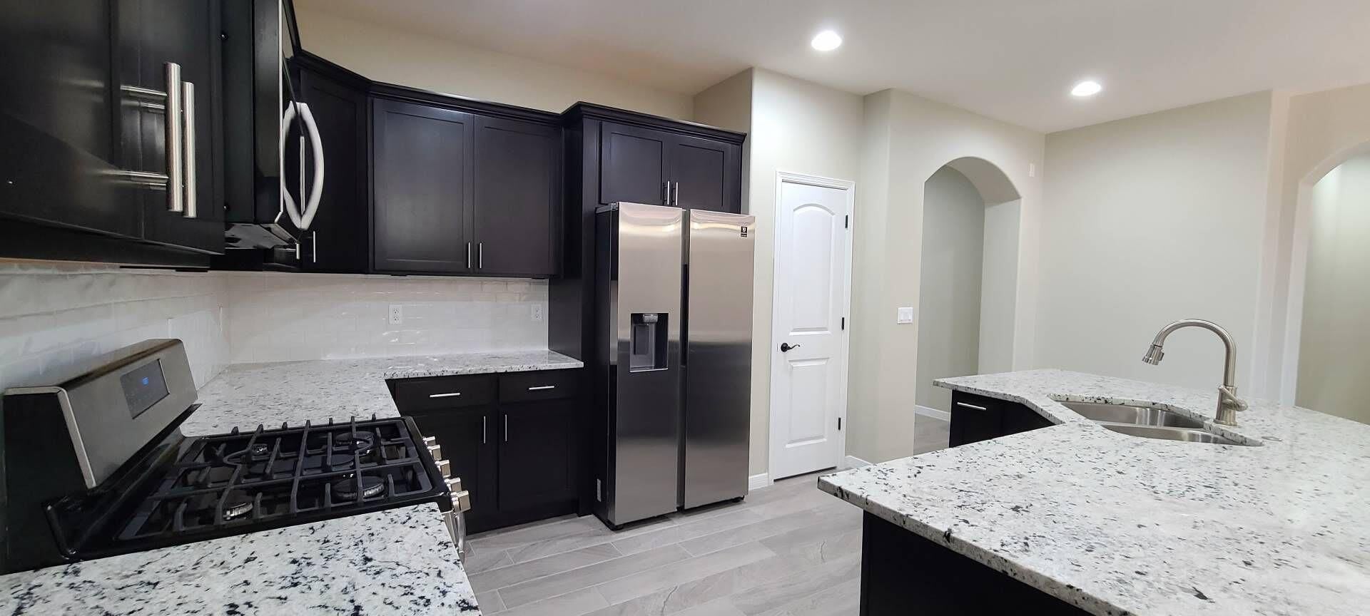 3540 ESSENCE Street – photo 4