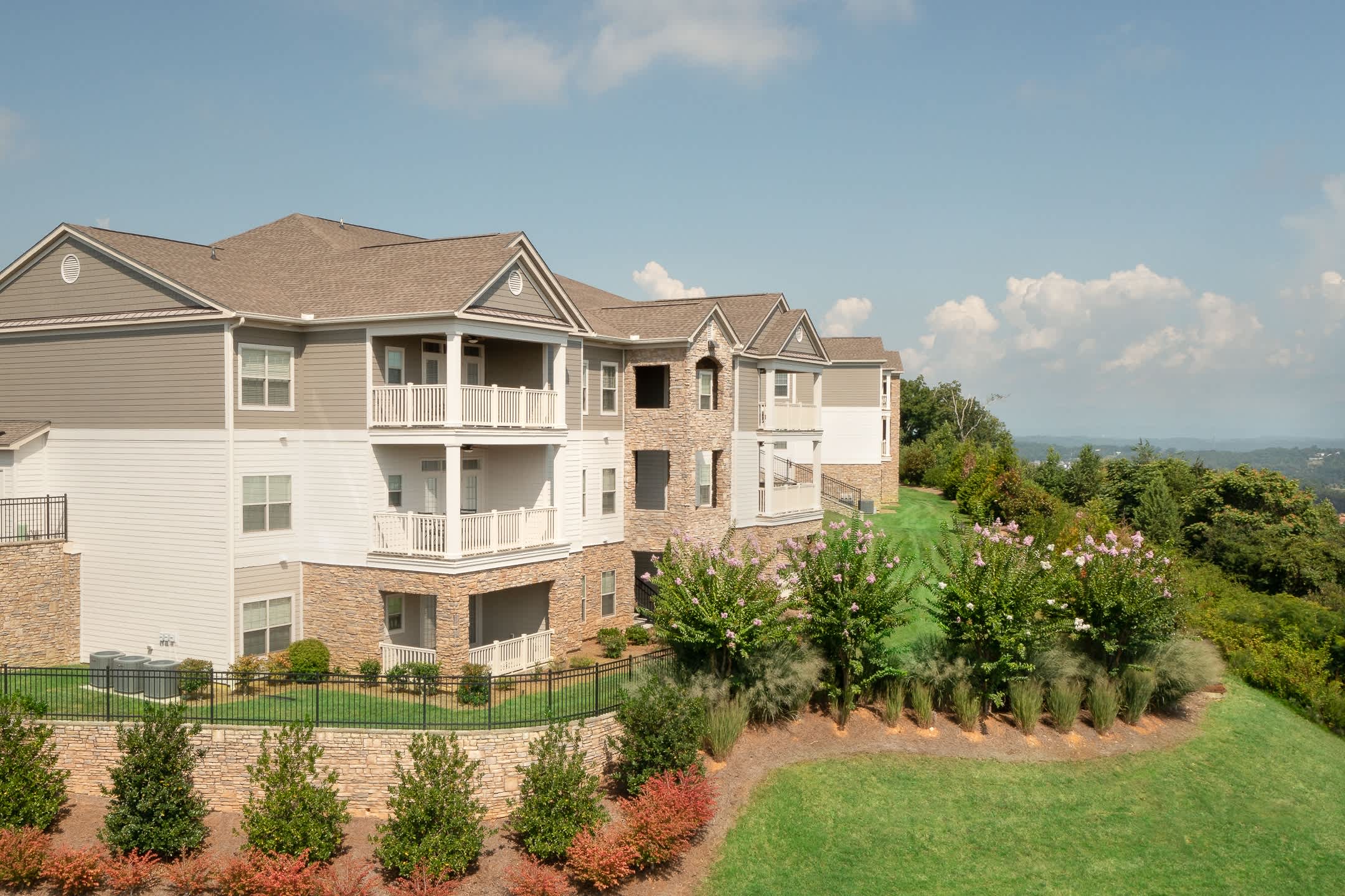 Greystone Vista Apartment Homes – photo 1