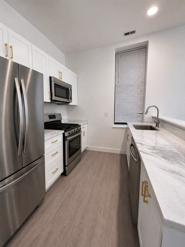1704 S Tucker Blvd – photo 3