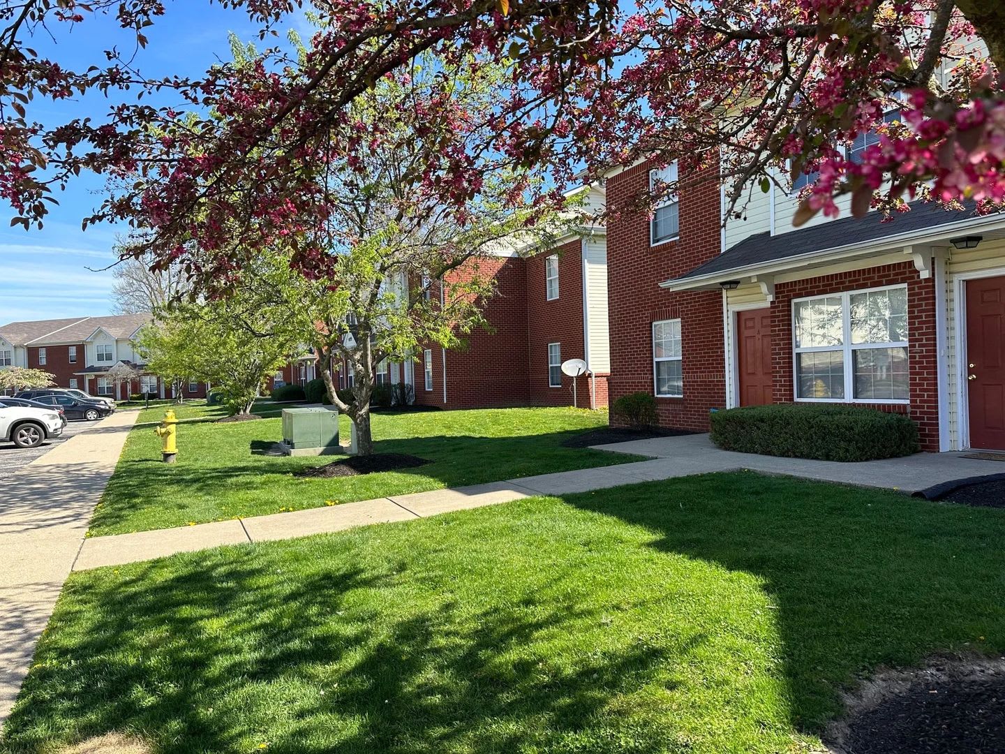 Minutes to Downtown********** Rent $1525/month*********Peaceful Living – photo 3