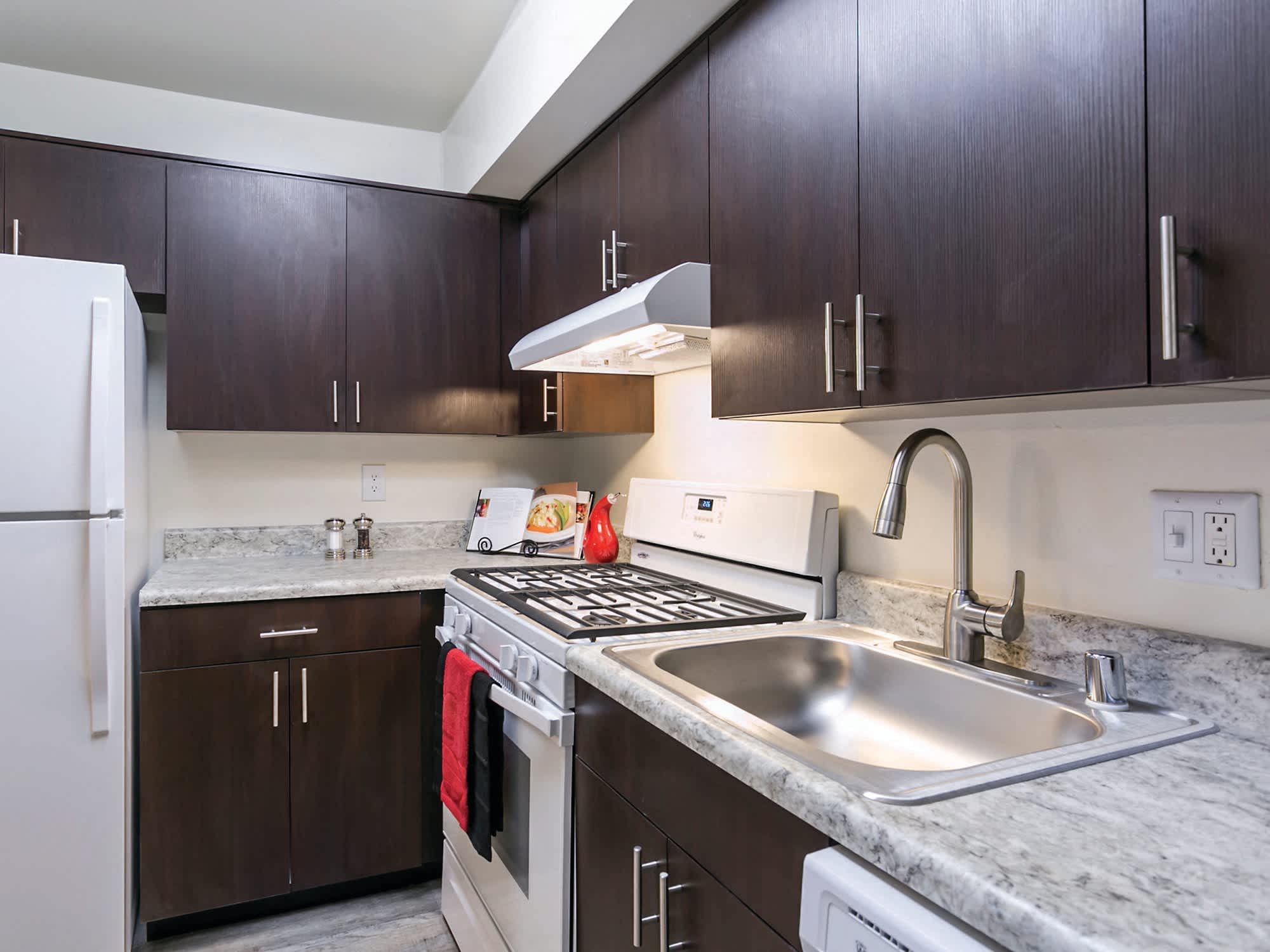 The Apartments at Saddle Brooke – photo 1