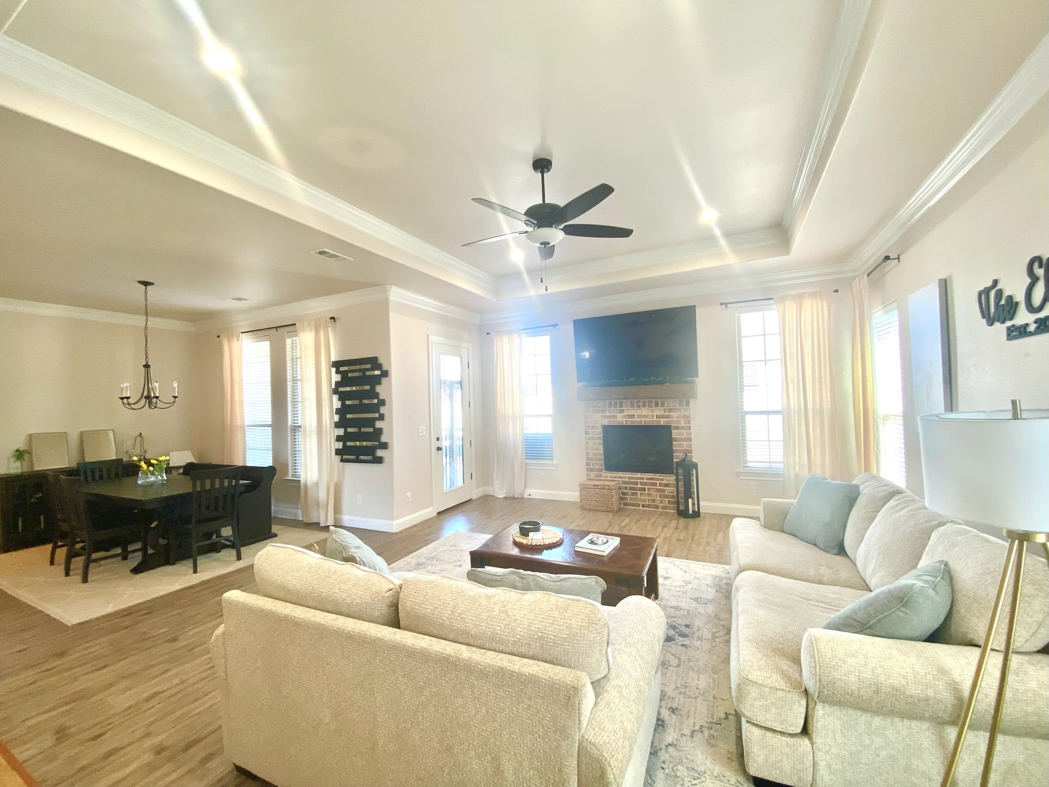 1215 Desert Rose Drive – photo 3