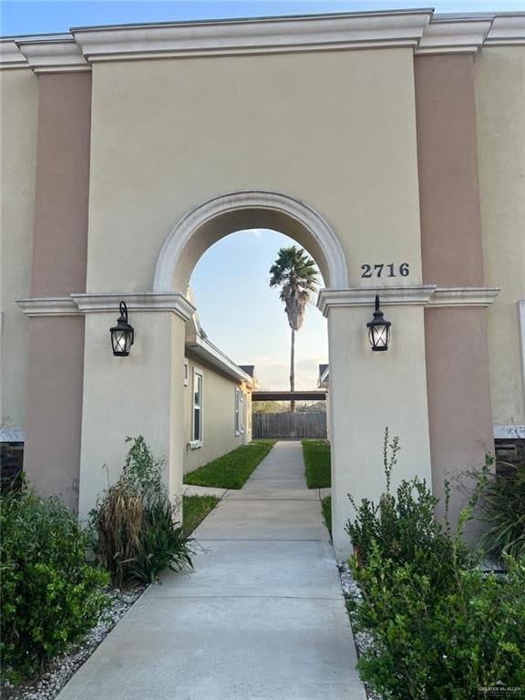 2716 Primrose Avenue – photo 2