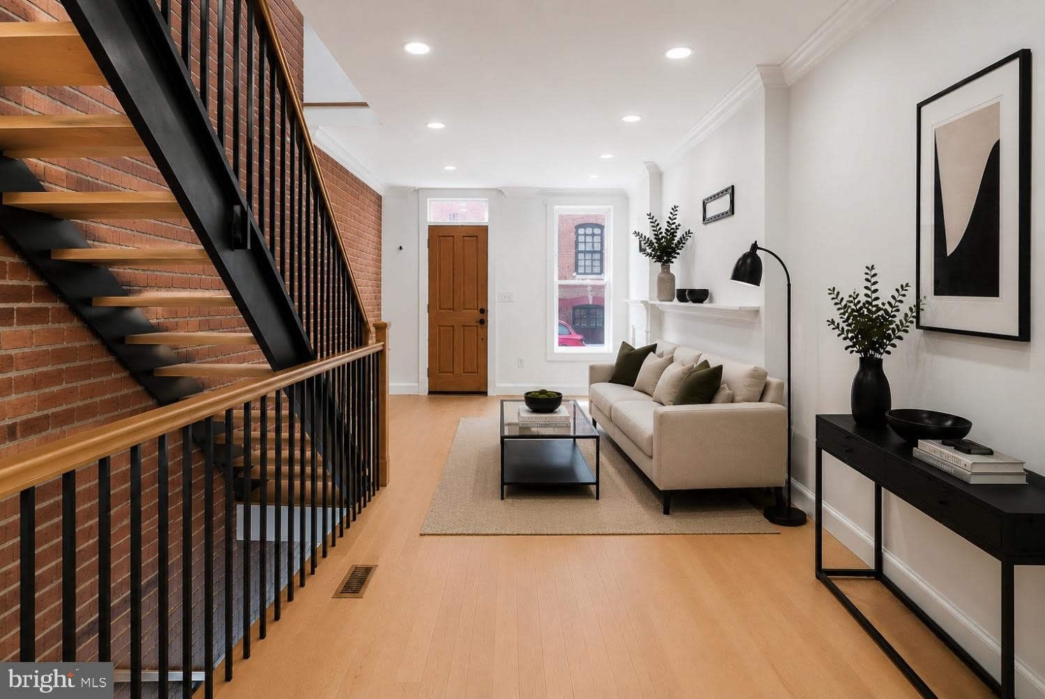 104 W HEATH Street – photo 4