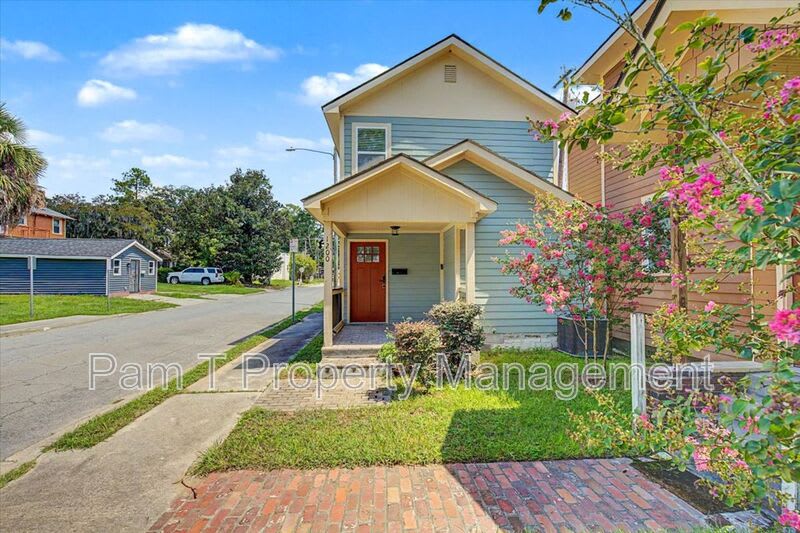 1200 E 37Th St – photo 1