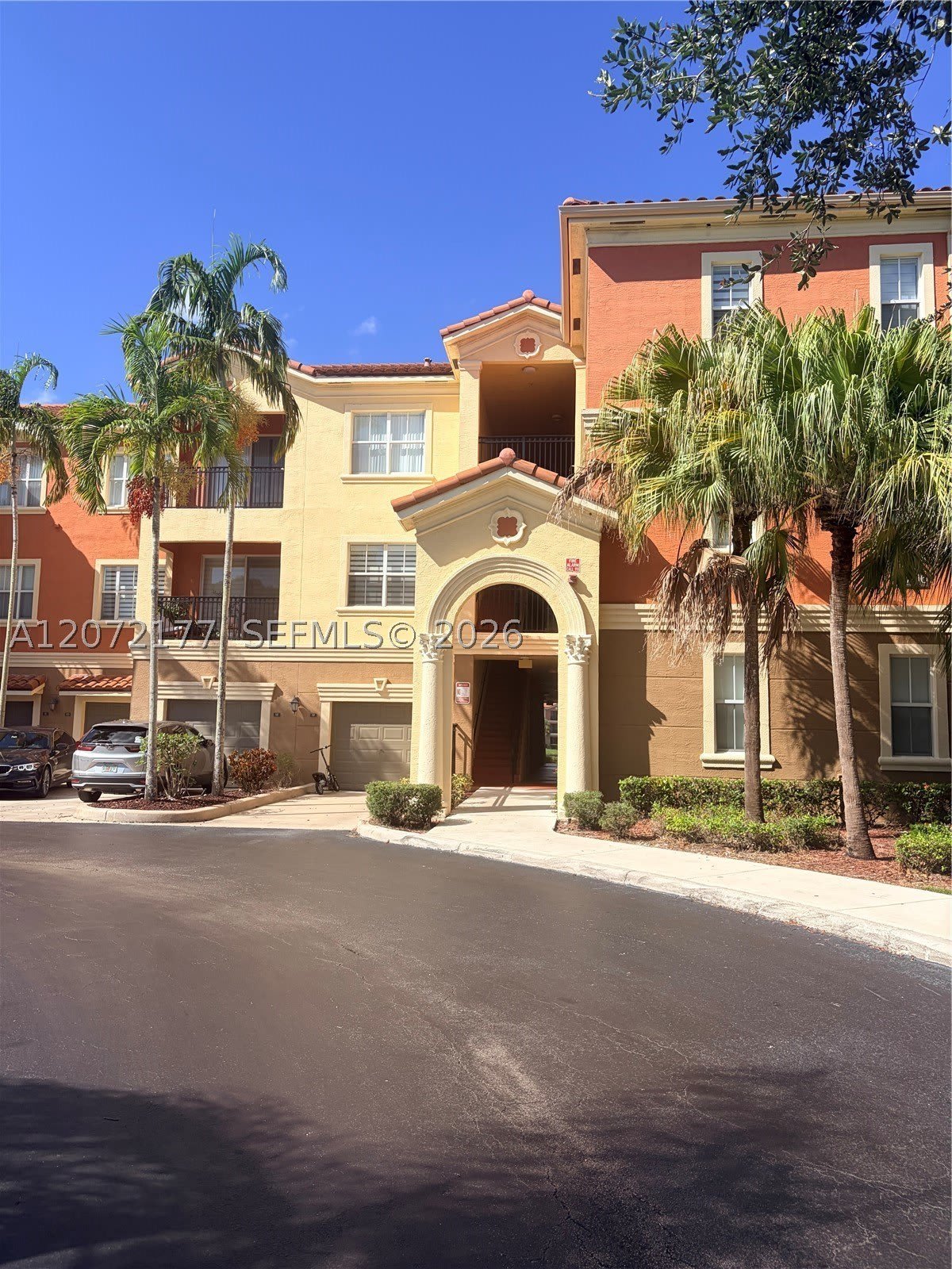 4706 SW 160th Ave – photo 2