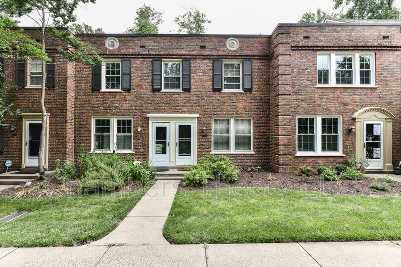 1400 S Barton Street – photo 3