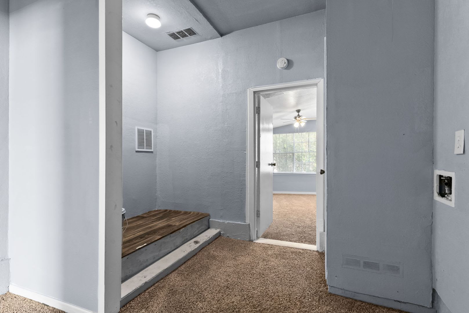 2709 Hillside Dr – photo 5