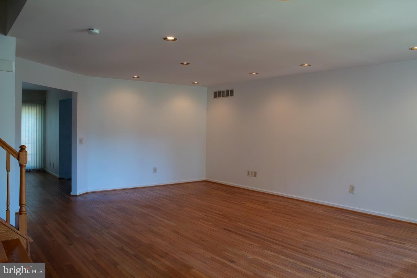 432 COUNTRY CLUB Drive – photo 3
