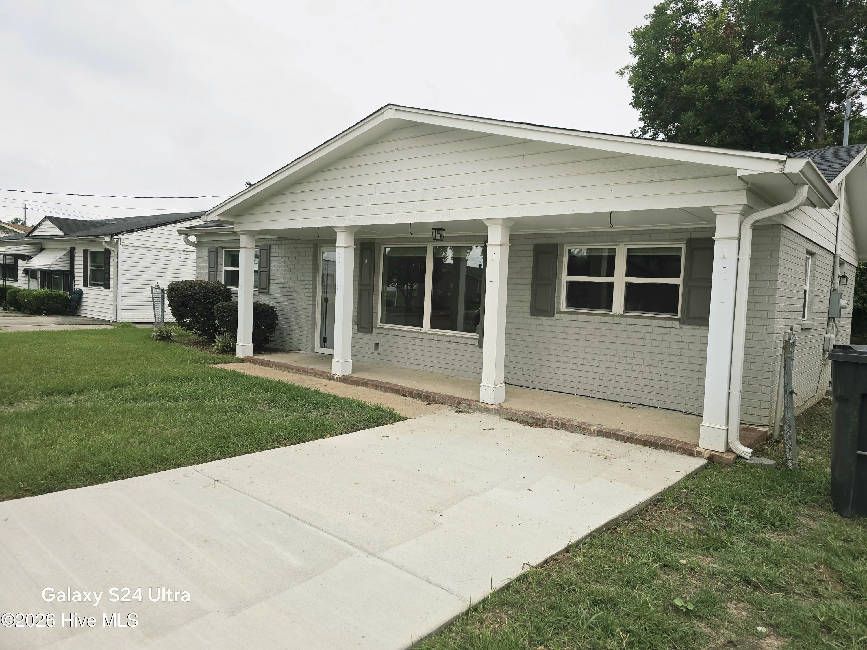 1321 Cherry Avenue – photo 2
