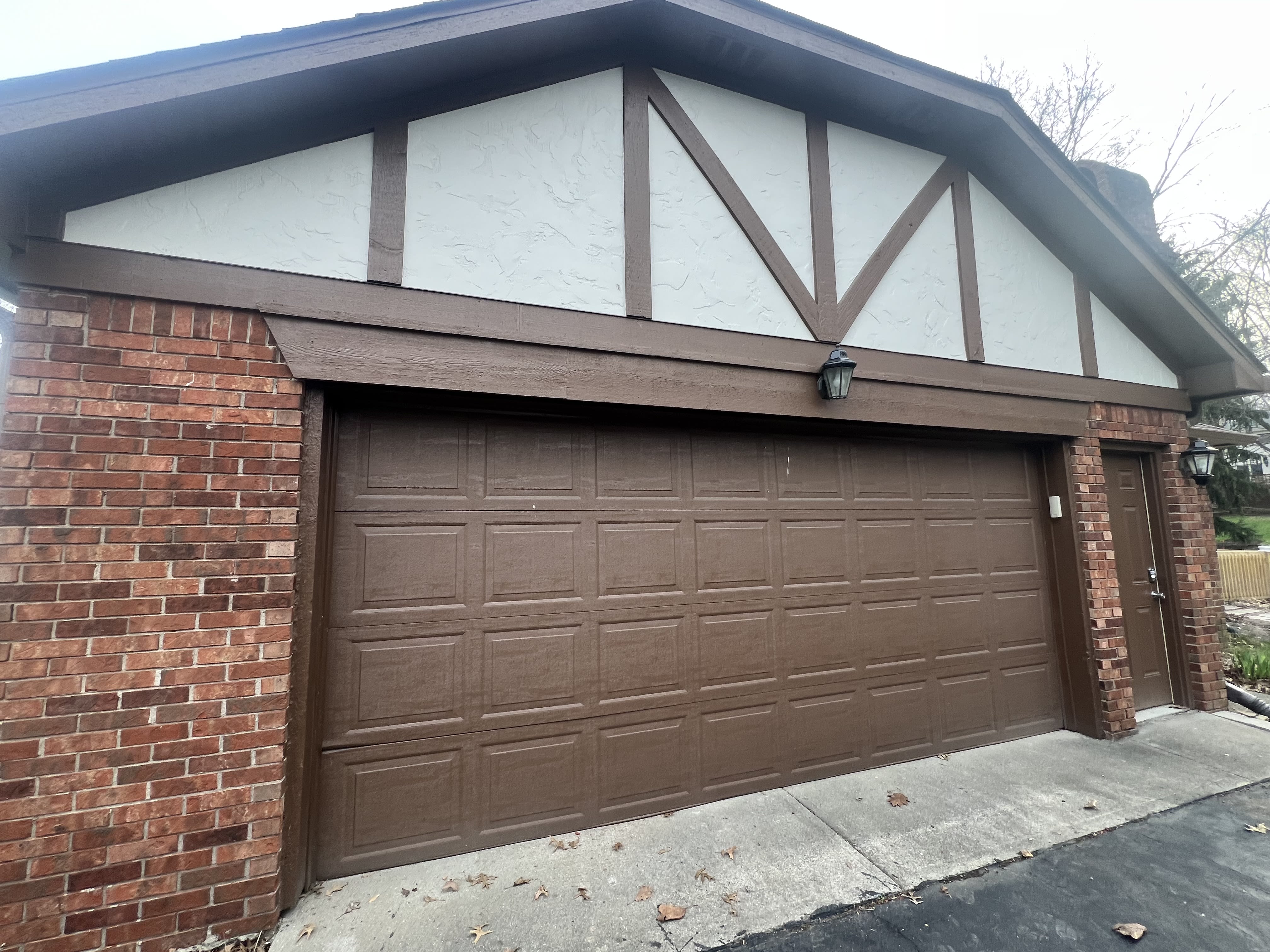 3768 East Carmel Drive – photo 2