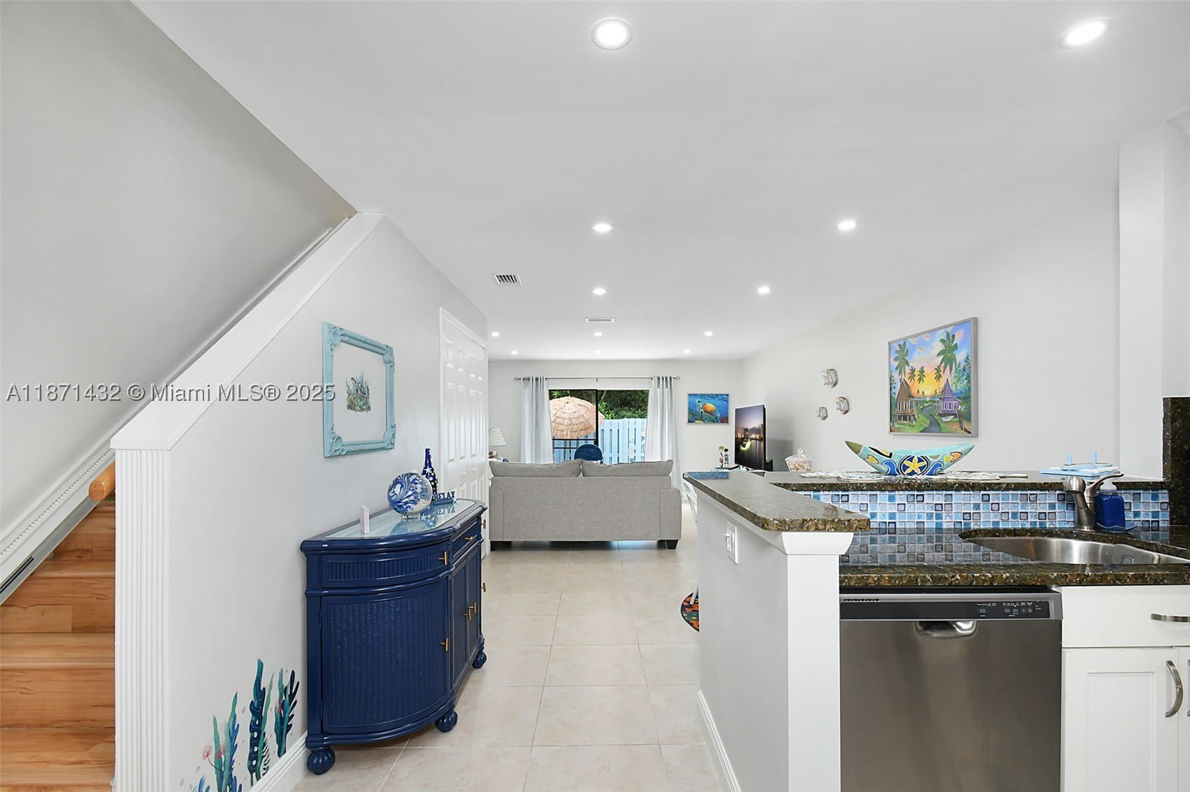 9421 S Ocean Dr – photo 4