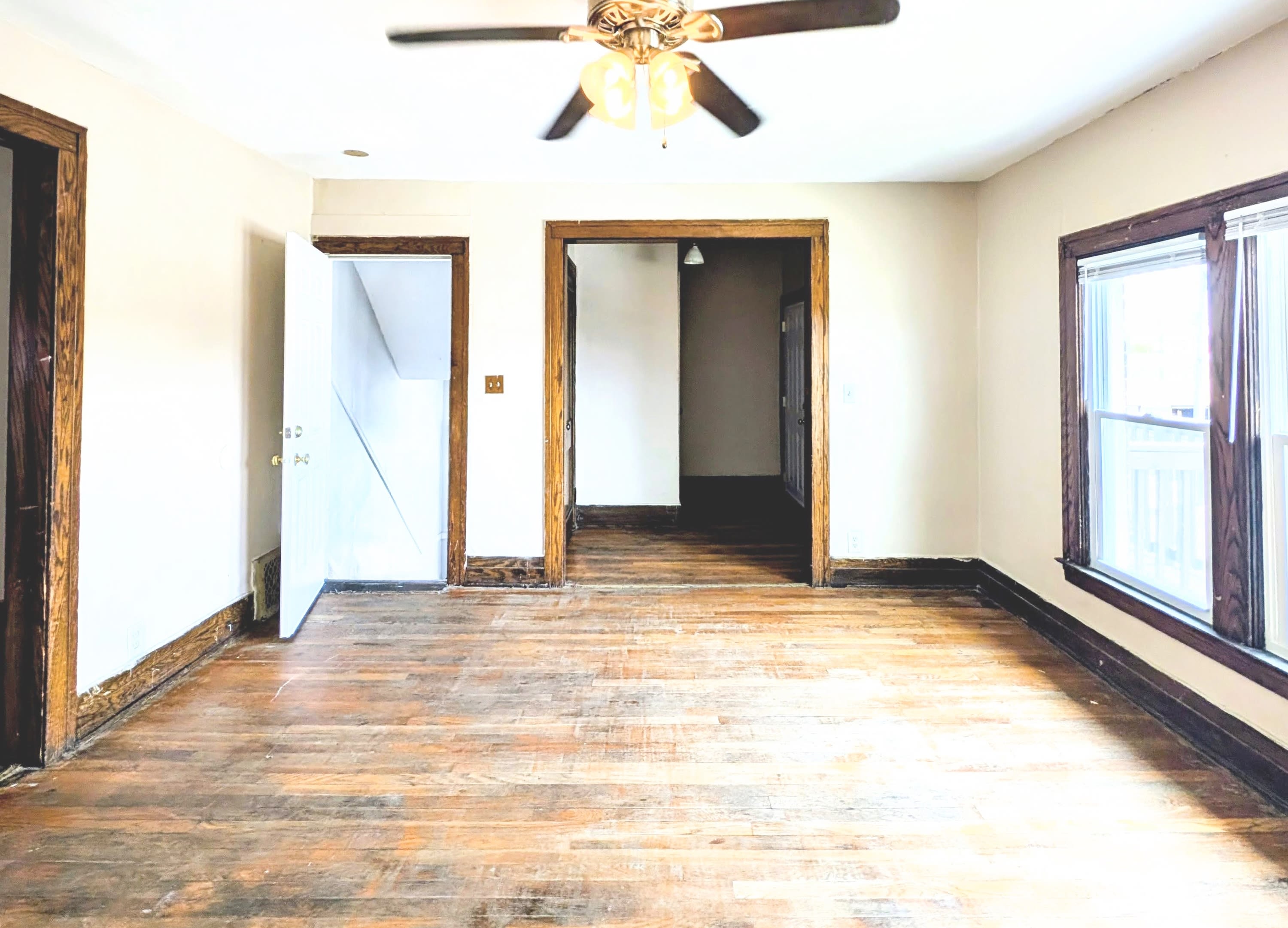 30 West Henry St Upper – photo 5
