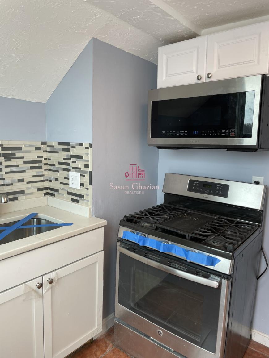 6 Windsor St. – photo 4
