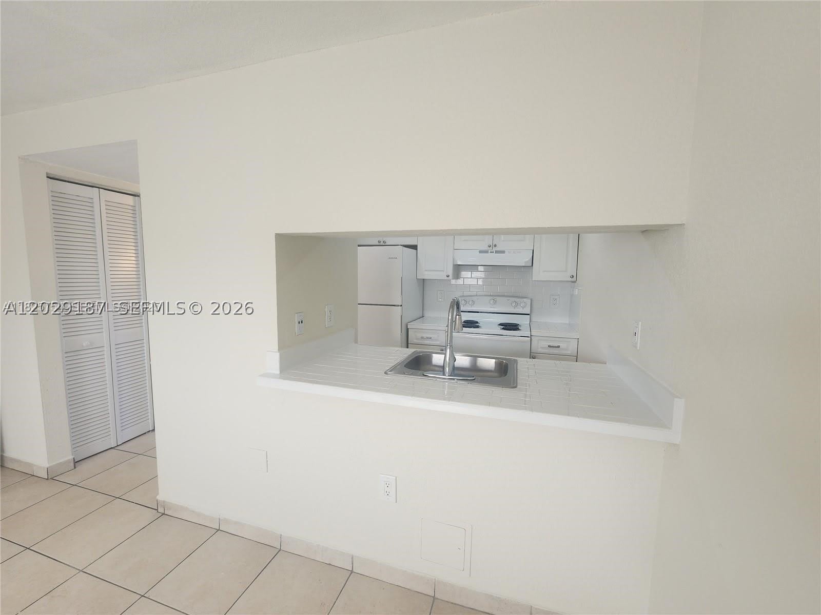 19600 SW 110th Ct – photo 4