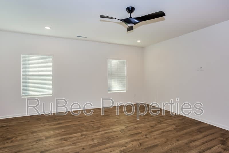 11828 Avocet St – photo 3