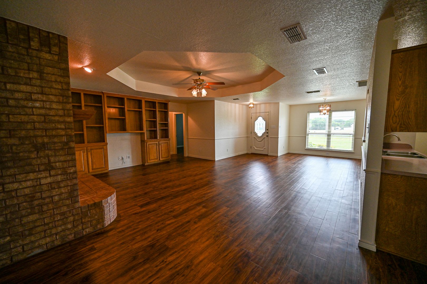 3 Bed 2 Bath SFR in Decatur – photo 3