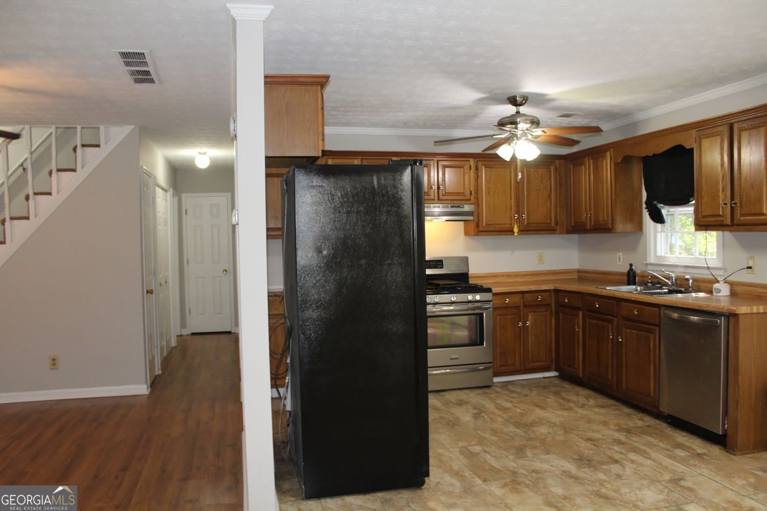 1870 Rose Garden Lane – photo 4