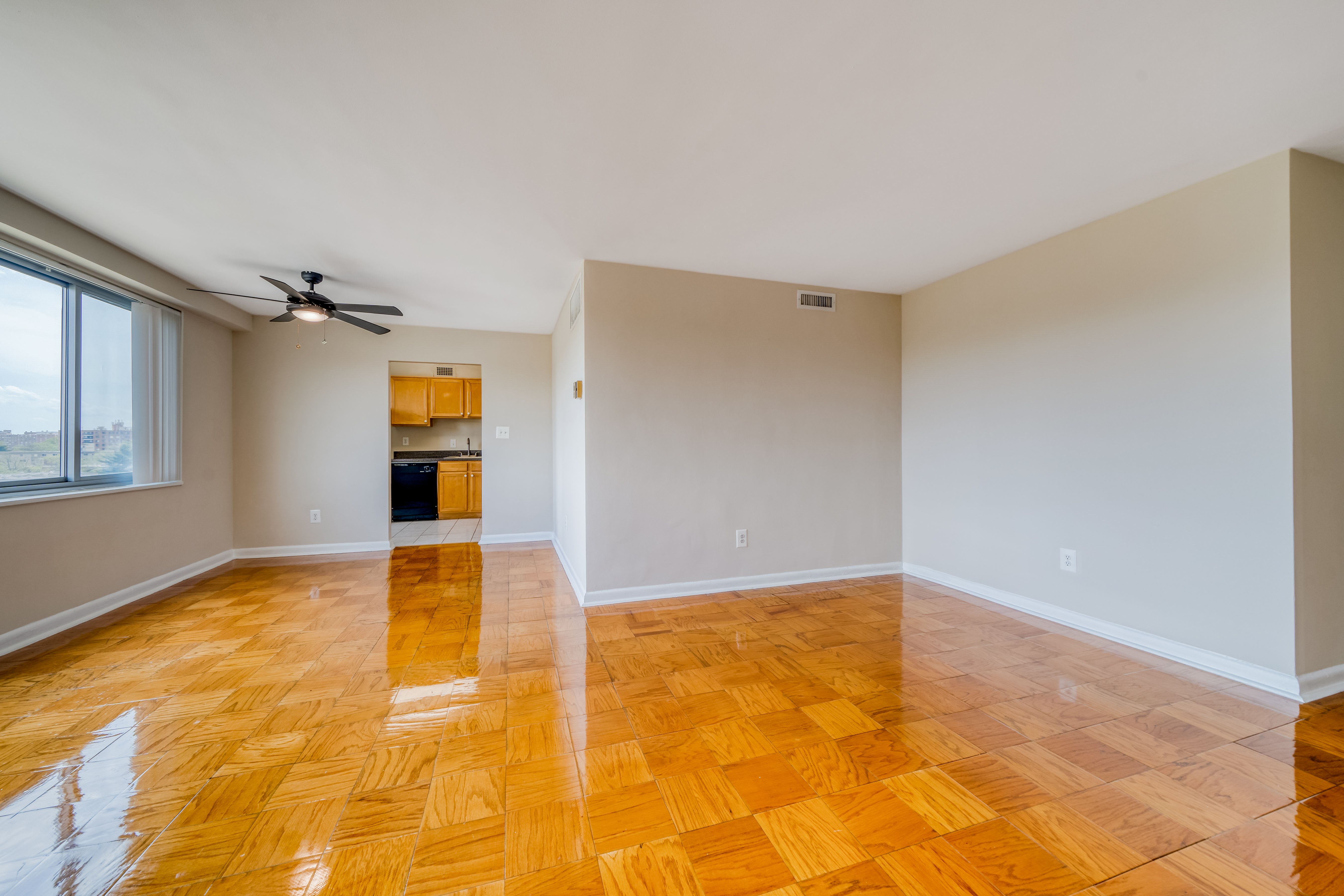 8600 Apartments – photo 5