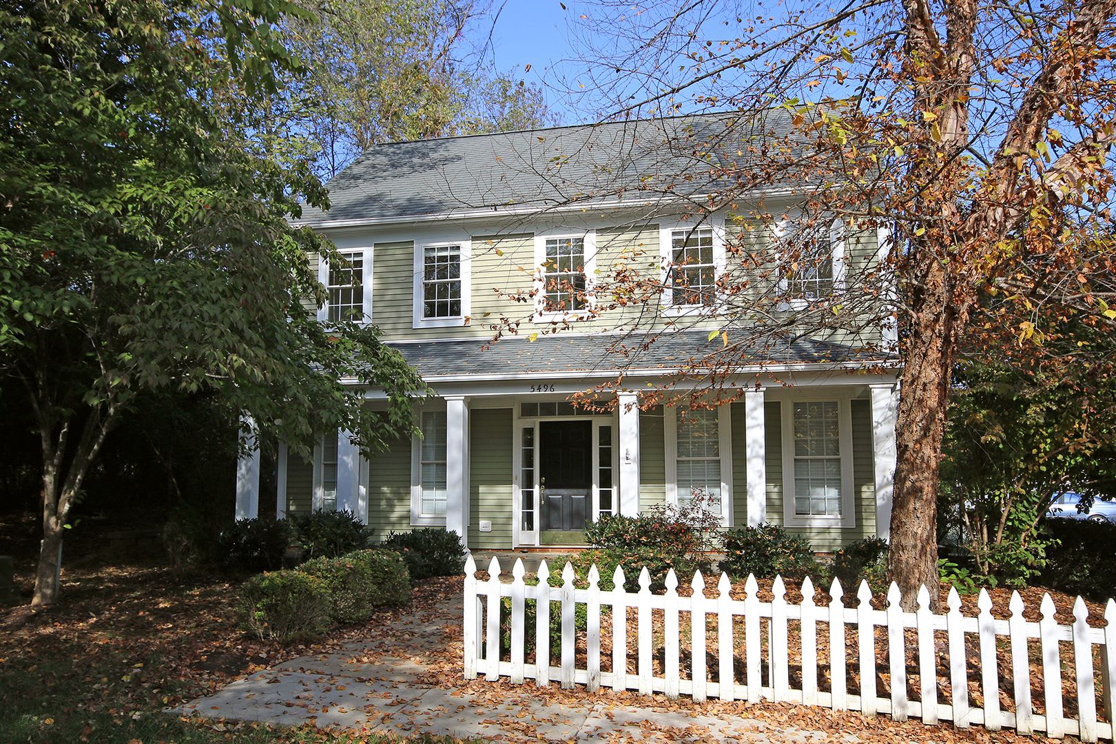 Move-in Ready + Dog Friendly End-Unit Crozet Home – photo 1