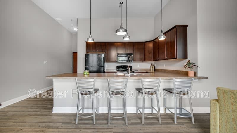 60 University Drive – photo 5