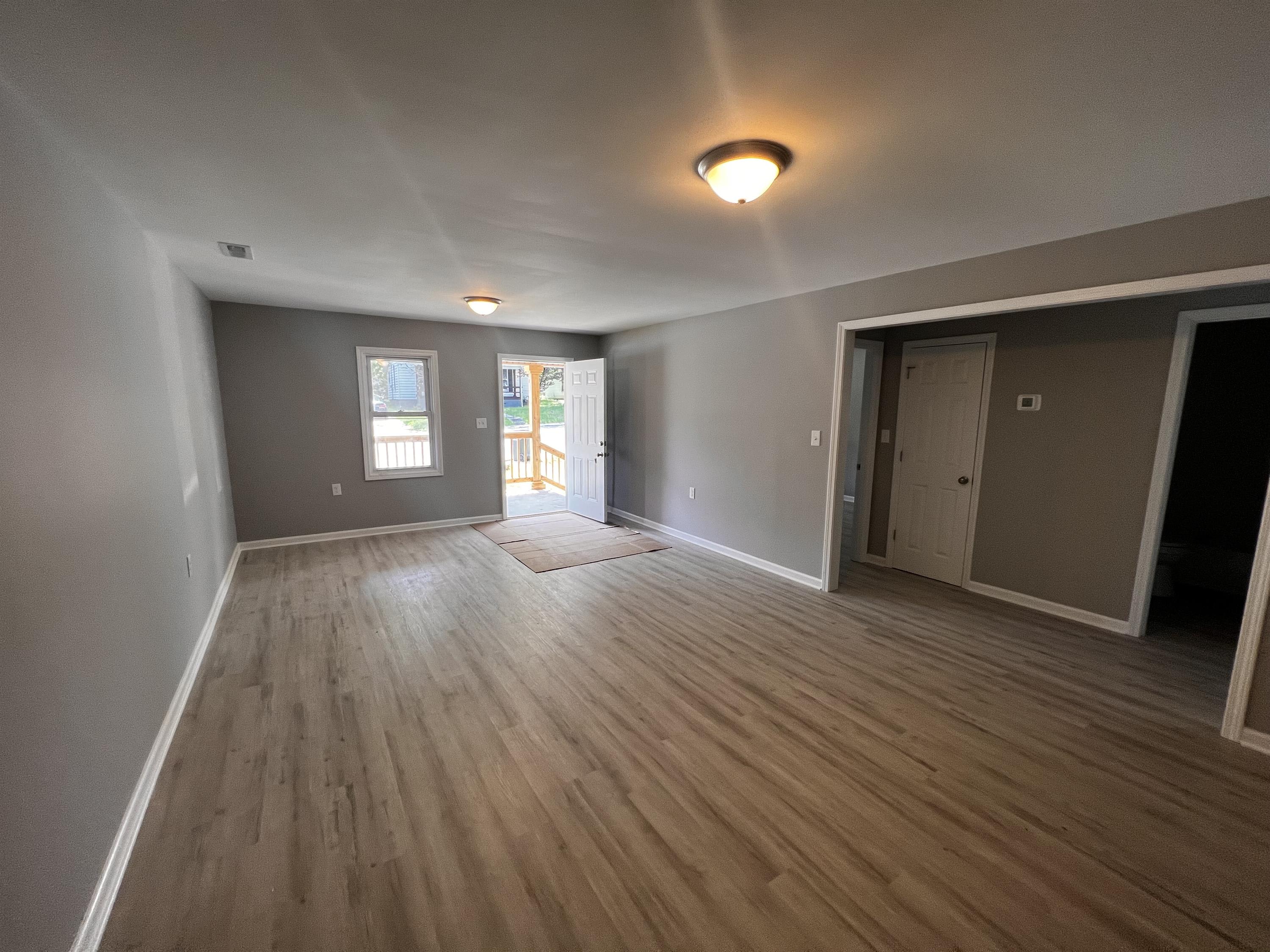 115 South Fowler Avenue – photo 4