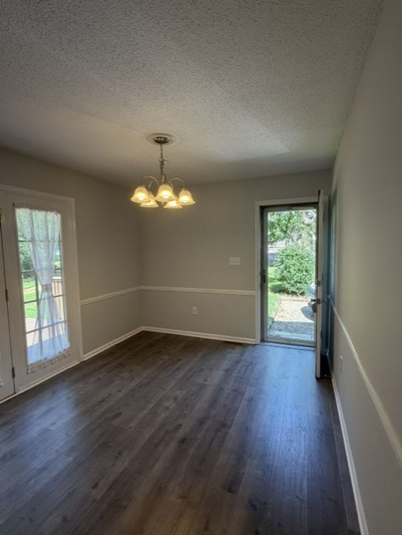 Nature Surrounds You In This Beautifully Updated Quiet Ranch Style Home – photo 4