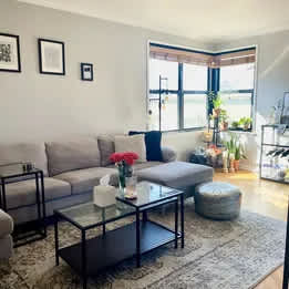525 West Aldine Avenue – photo 1
