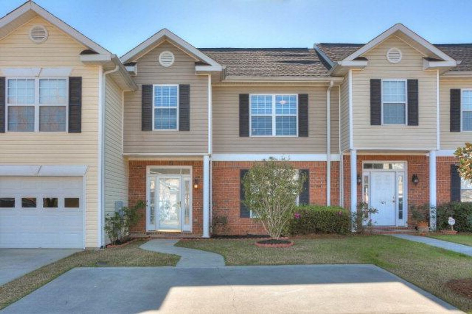 3 Bed 2.5 Bath in Bay Hill – photo 1