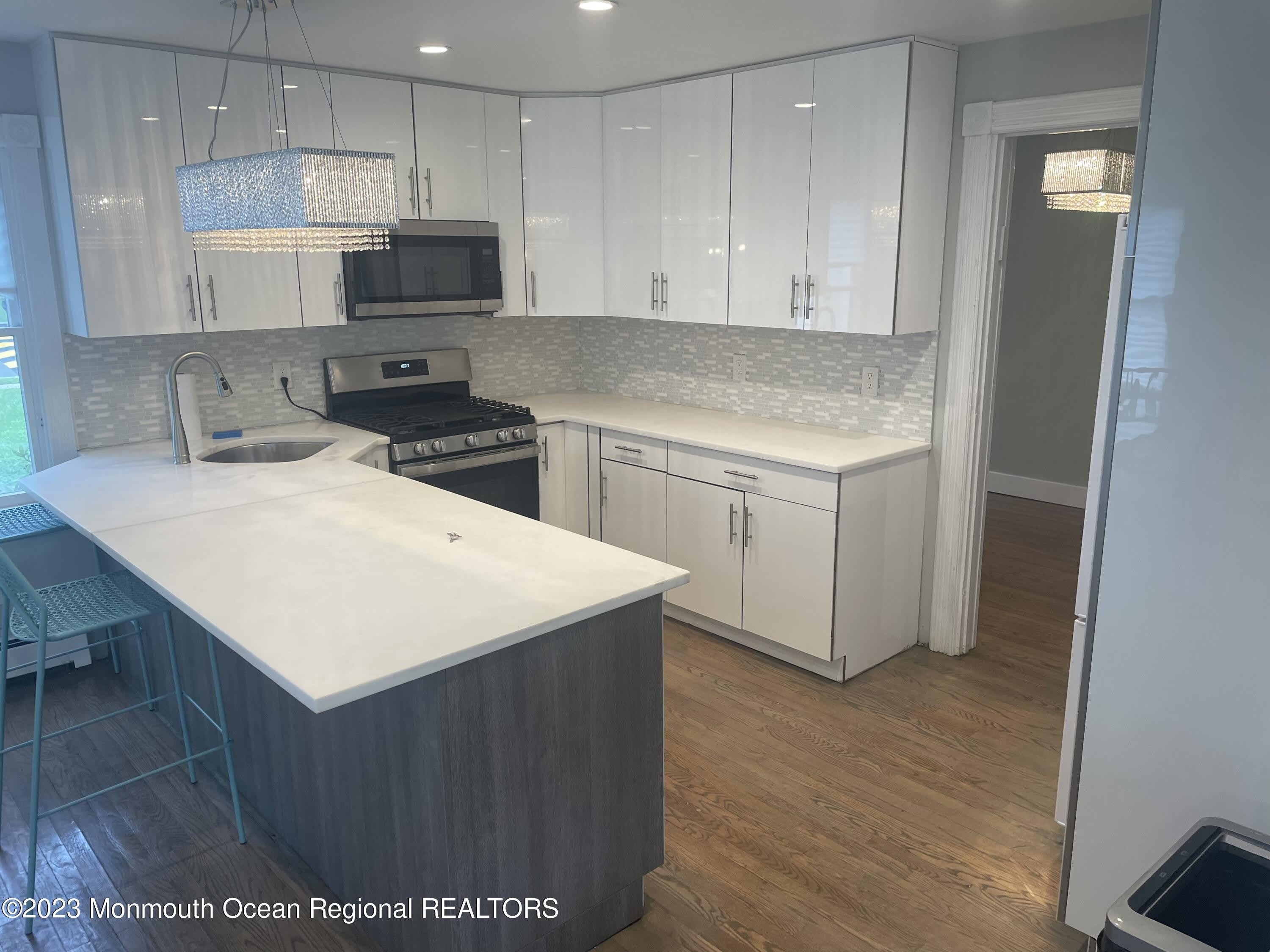363 Lake Avenue – photo 2