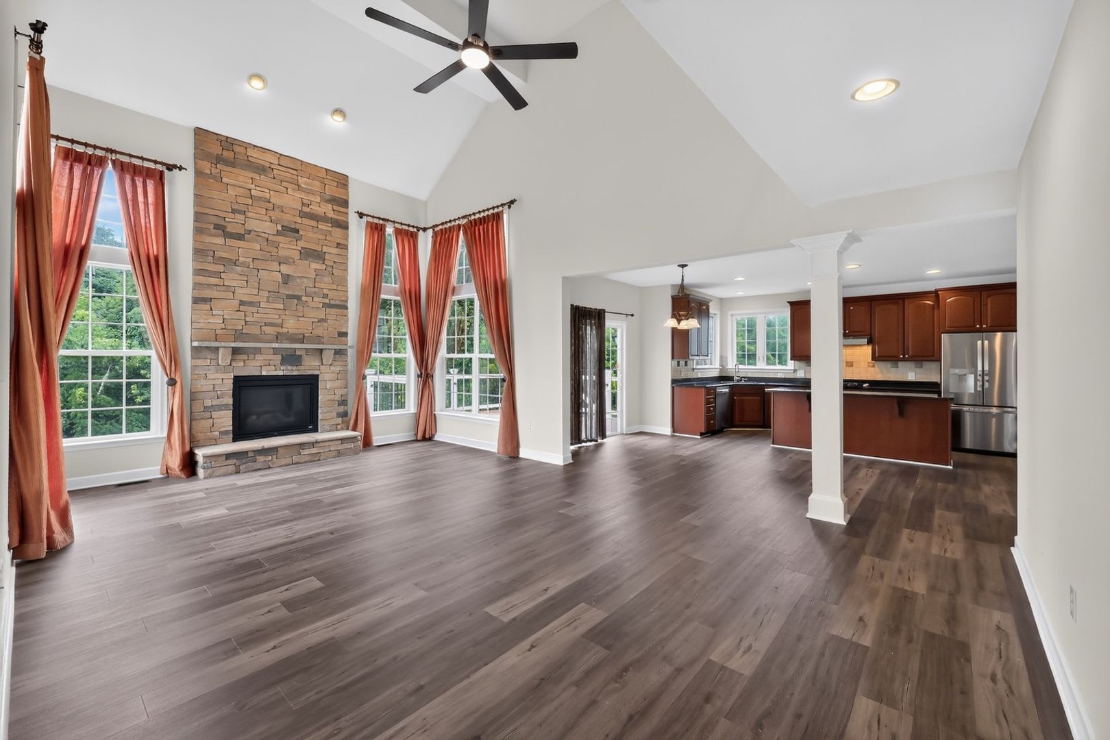 Spacious 4BR House in Middletown – photo 4