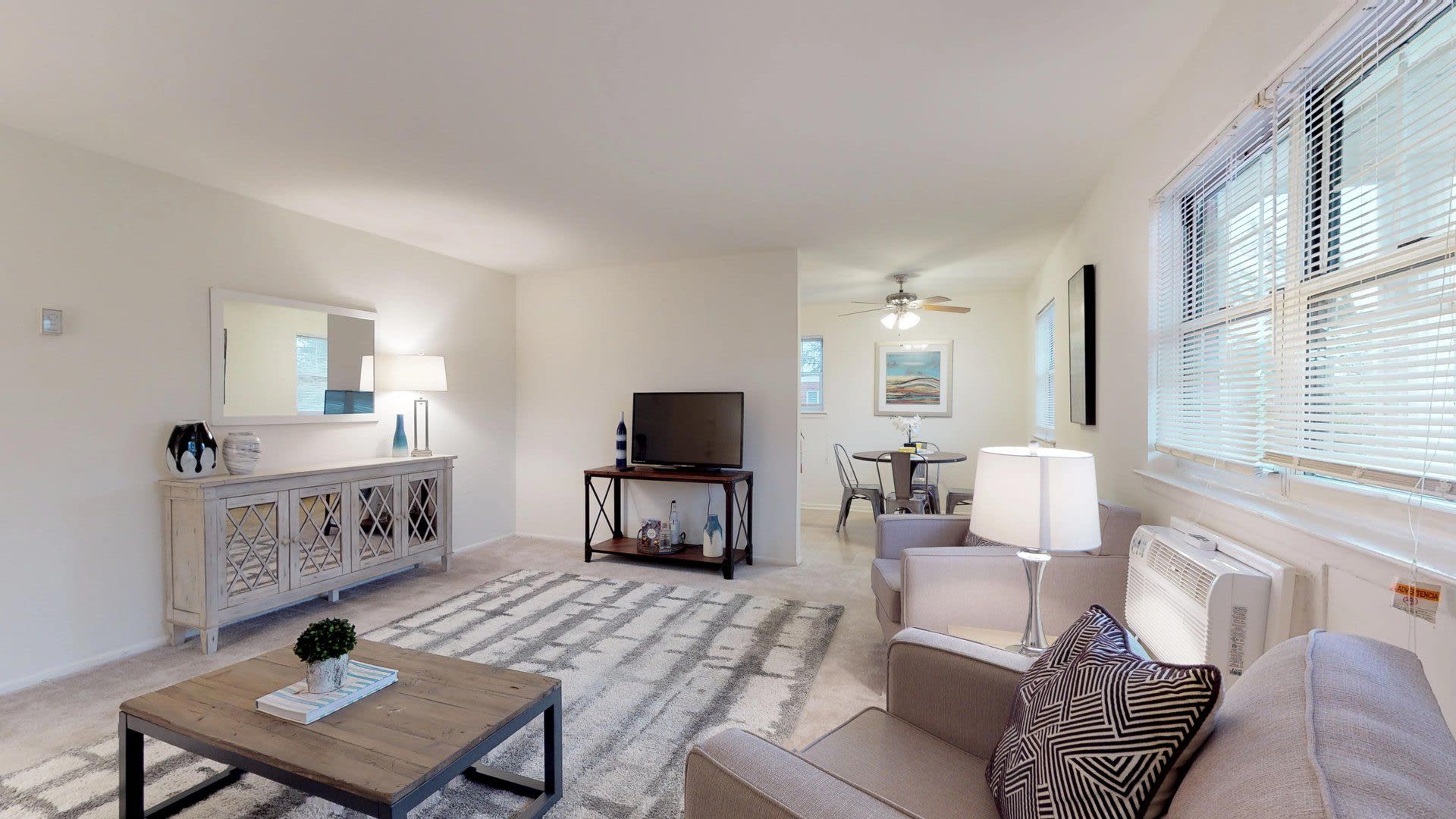 Whitehall Apartments – photo 4