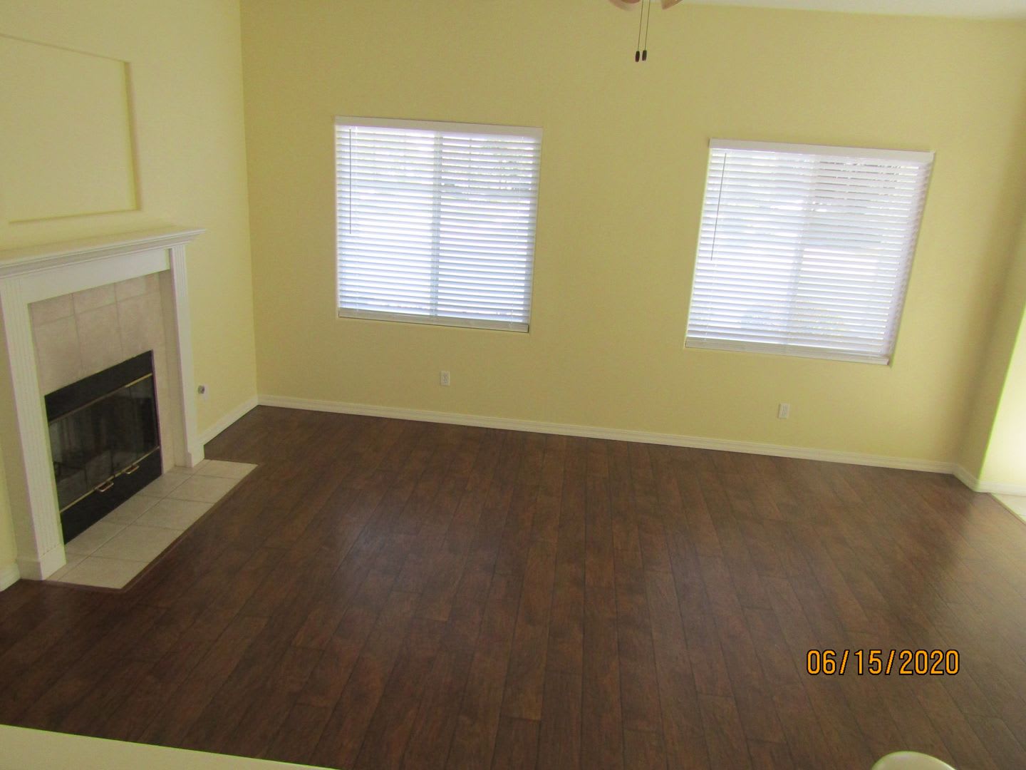 Large Two Story Home In Bradley Square Located Near Shopping 101 Frwy – photo 5