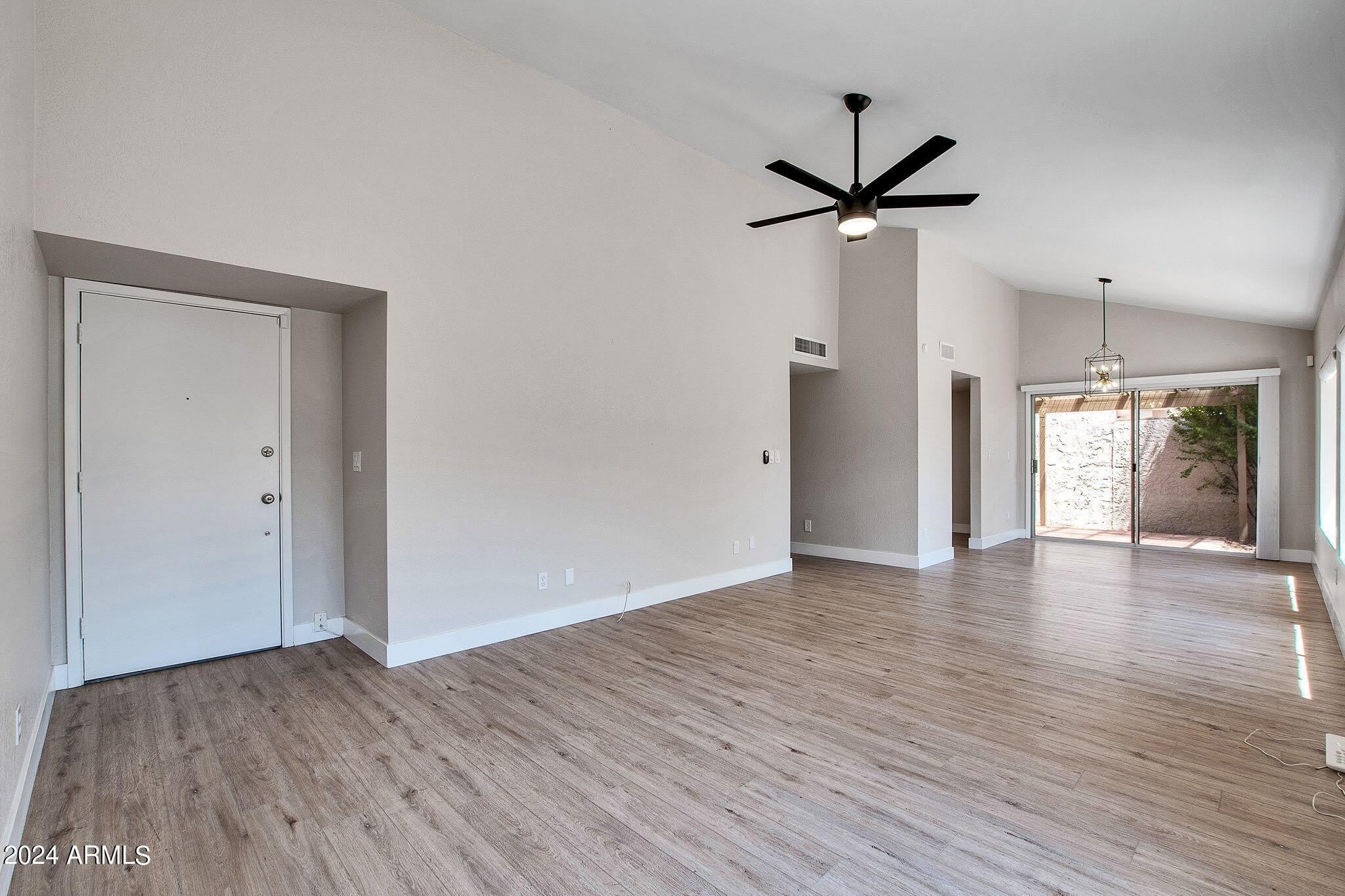 6350 N 78th Street – photo 1