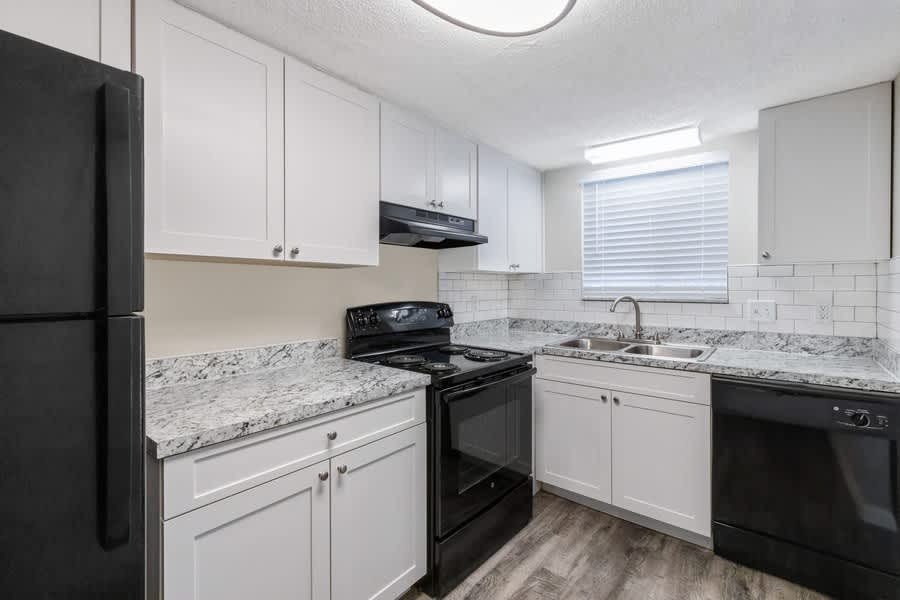 Townsend Apartments – photo 3