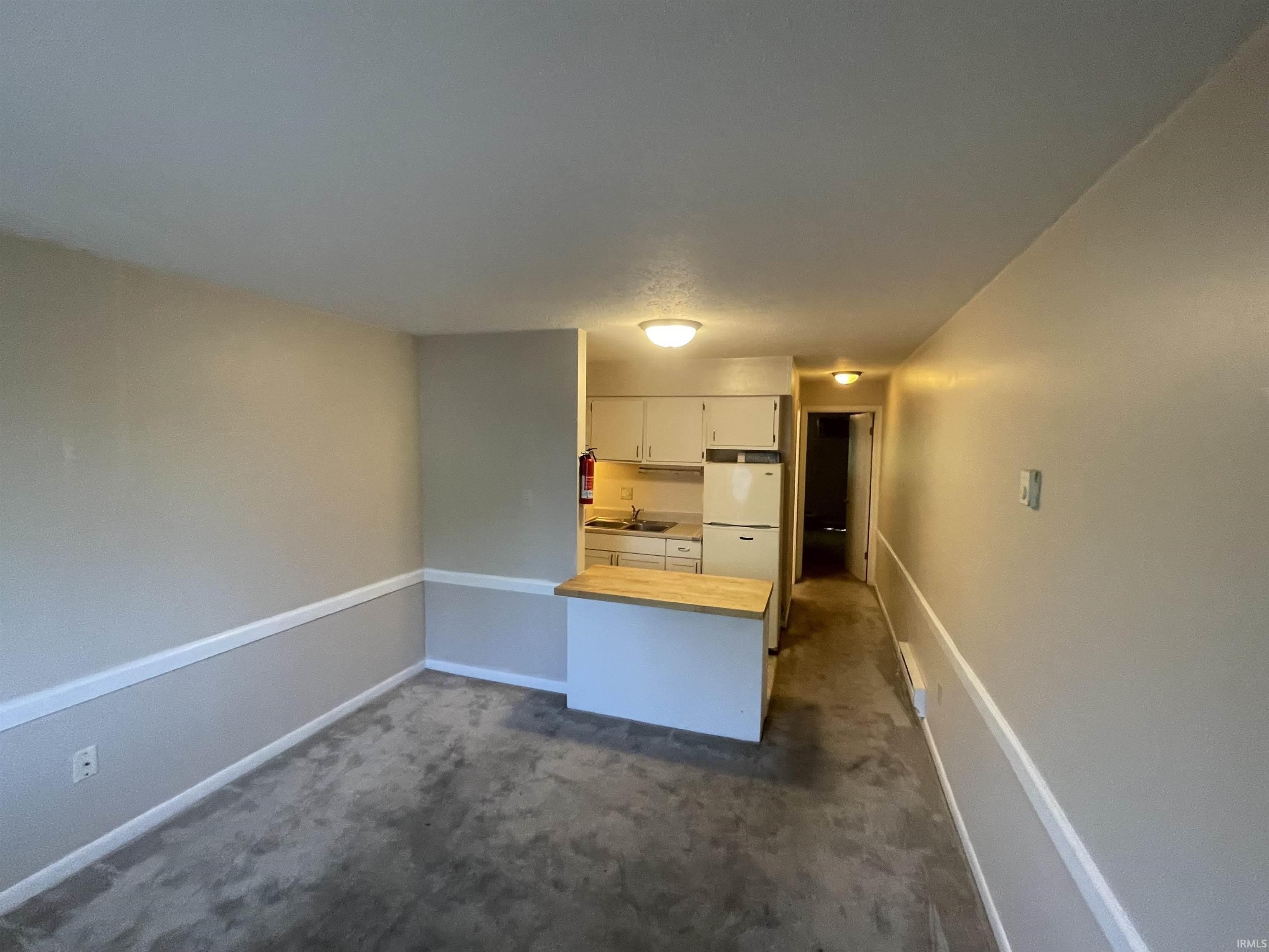 1005 N Rogers Street – photo 3