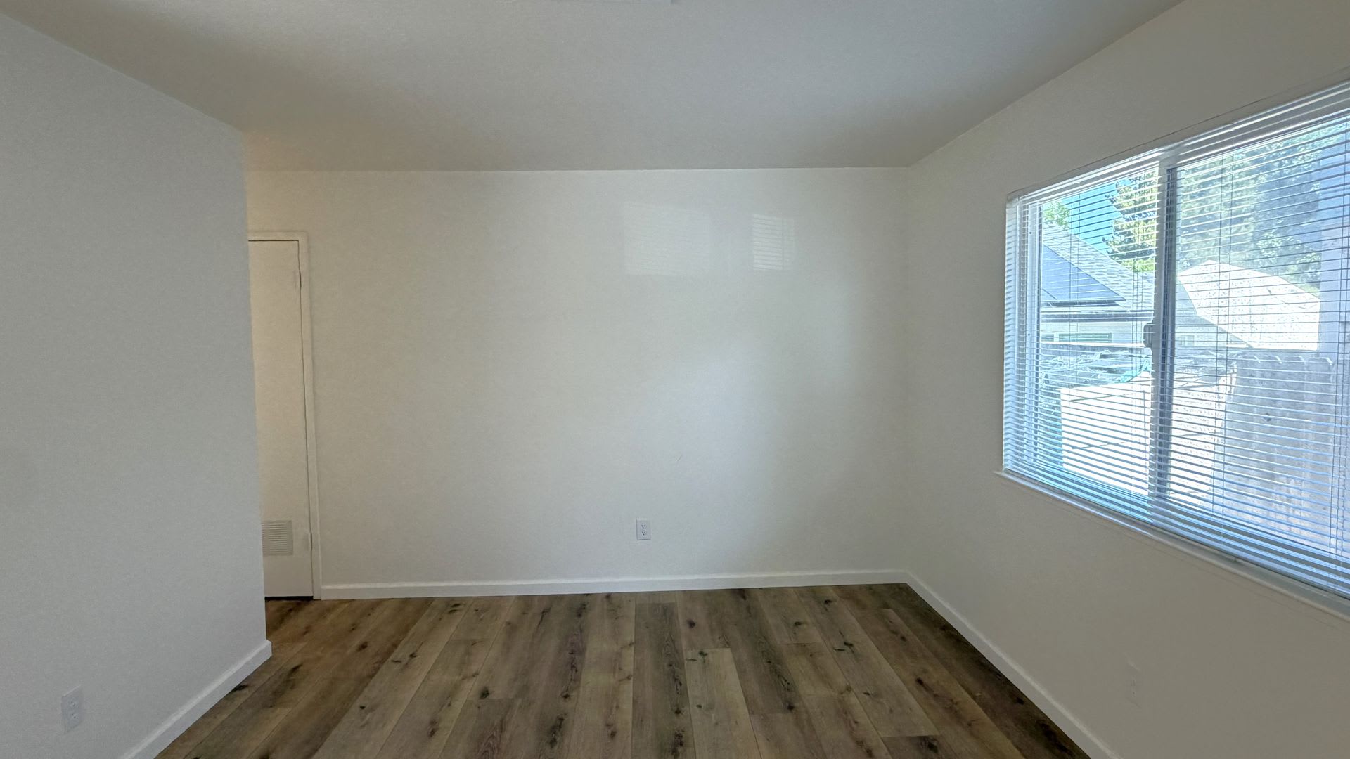 Pittsburg Beautiful Fully Updated Unit 2 Bedroom 1 Bath Luxury Vinyl Flooring Quartz Counters And More – photo 5