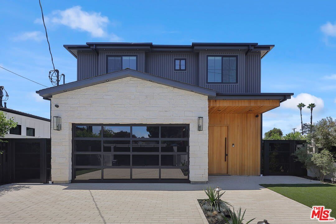5917 Rhodes Ave – photo 1
