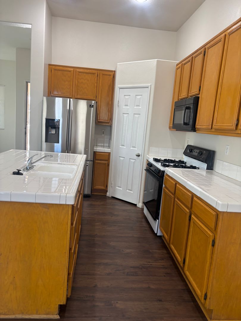 Spacious 5-bedroom Home – photo 3