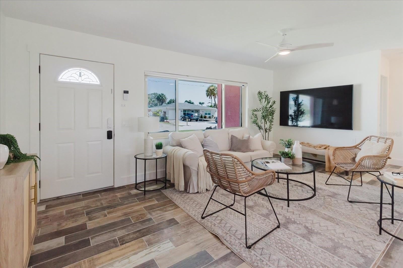 411 87TH Avenue – photo 4