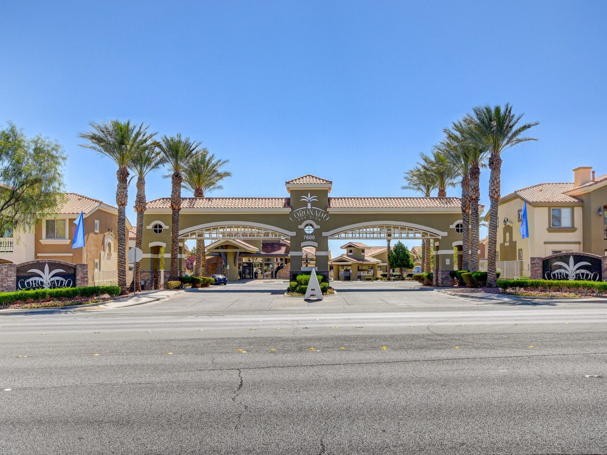 Coronado Bay Club Condo Apartment Homes – photo 2