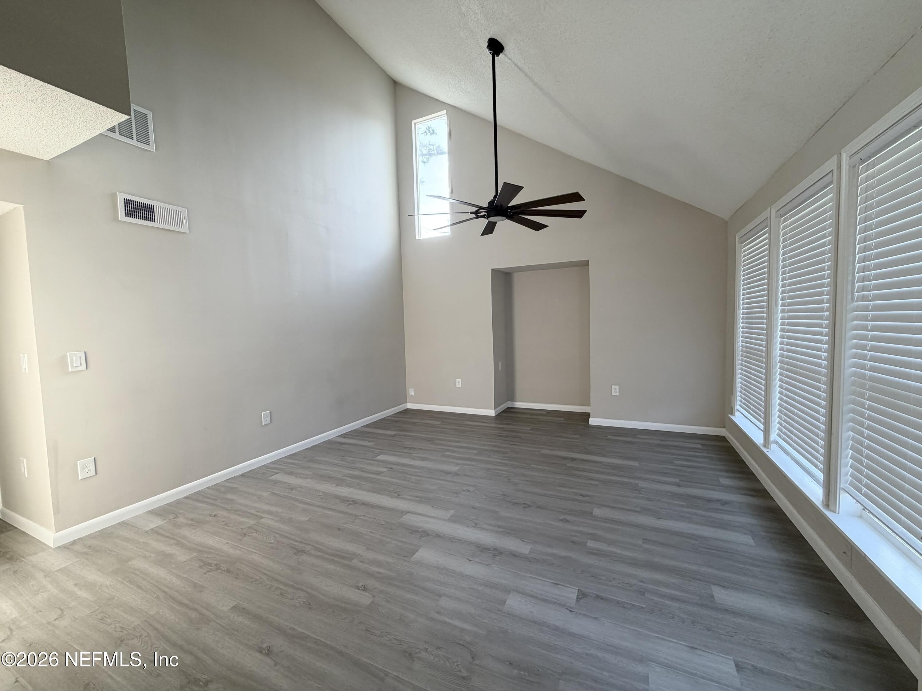 3545 N RIDE Drive – photo 2
