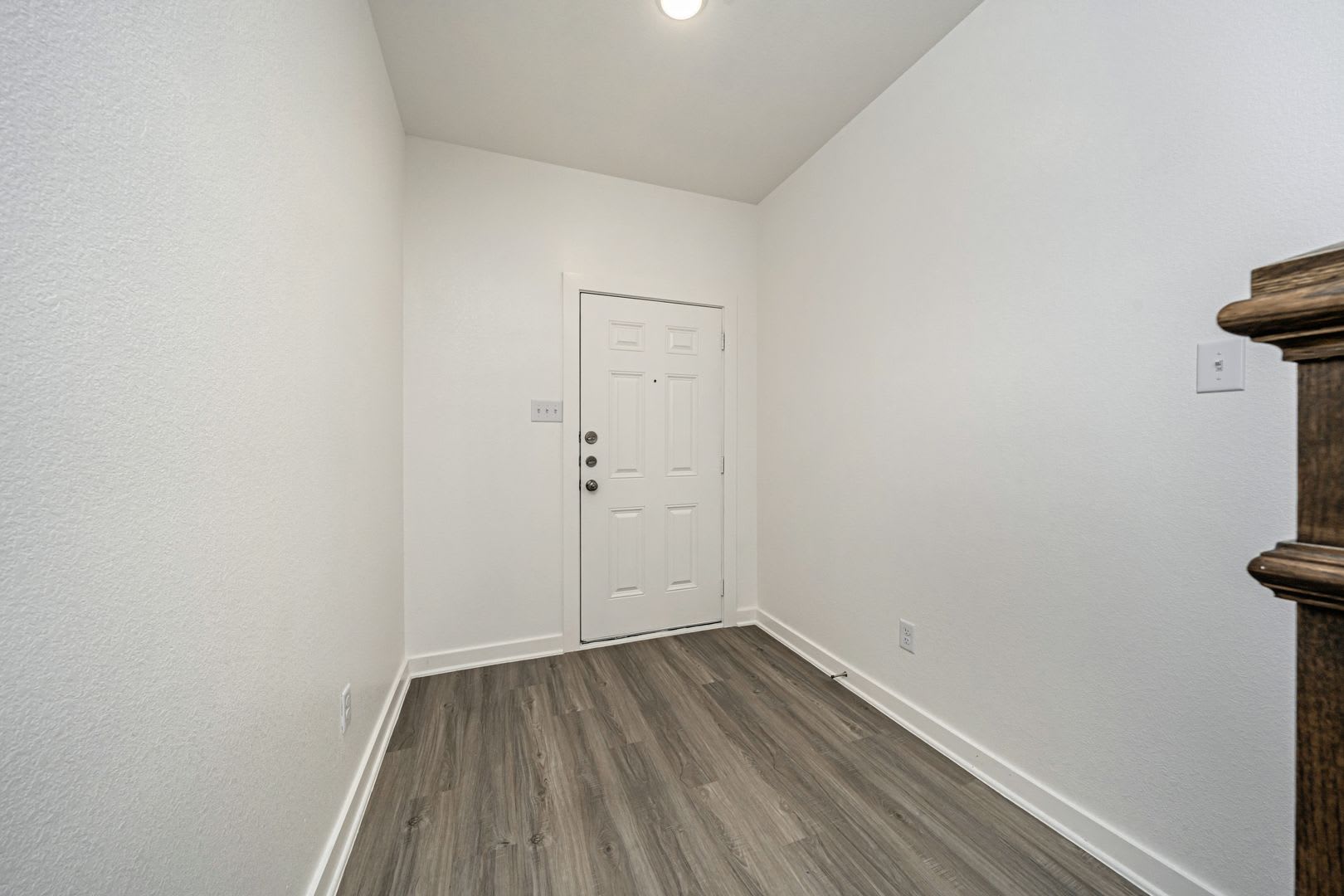 8461 Adelaide Dr – photo 3
