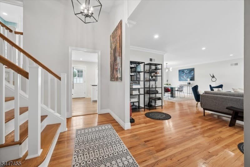 135 Commonwealth Ave – photo 3